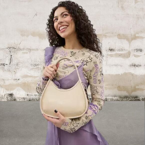 Coach Handbags - Coach NWT Ergo Bag In Croc Embossed Coachtopia Leather in Cloud